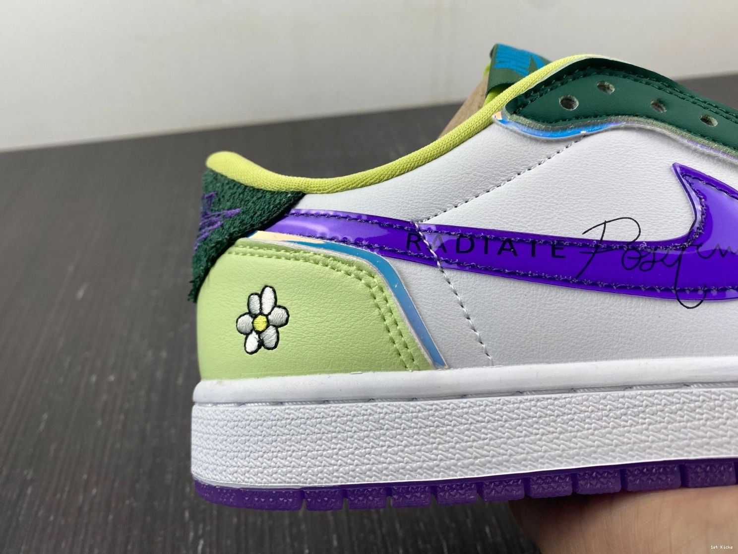 Low (2023) 1 FD9665-351 OG - Jordan Retro Doernbecher 1210